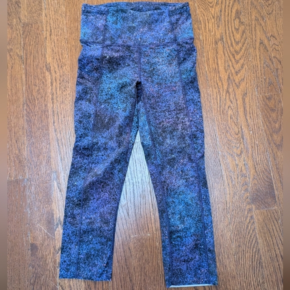 Lululemon - Fast and Free - High Rise - Crop with pocket - Size 4 - Picture 1 of 9